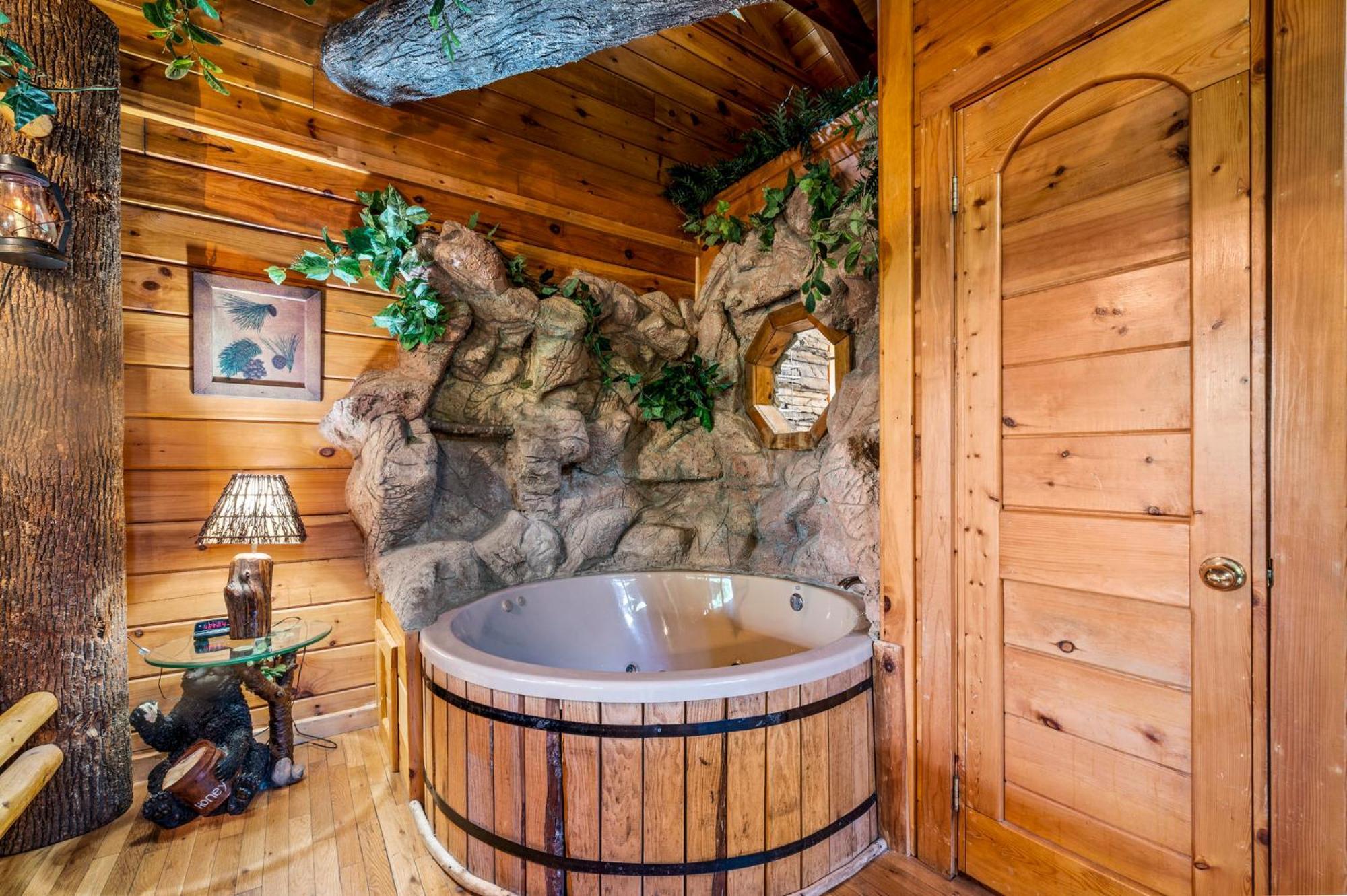 Gatlinburg Enchanted Treehouse By Stony Brook Cabins Exterior foto